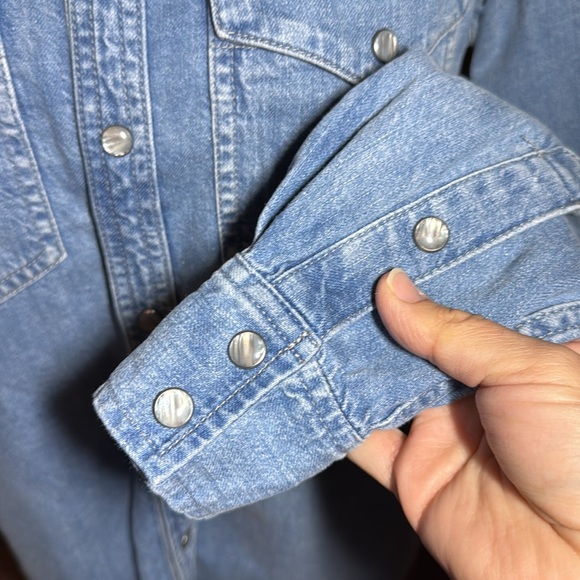 Madewell Denim Snap-Button Western Shirt in Percy Wash size XXS - Picture 5 of 12